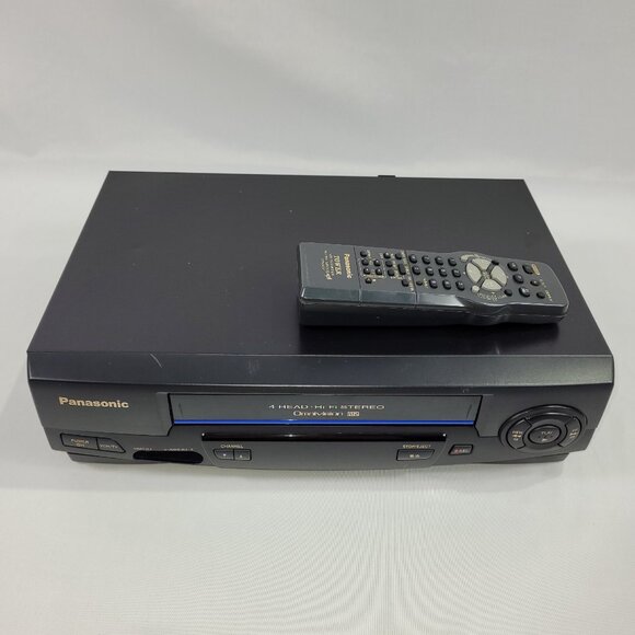 Panasonic PV-V4521 Hi-Fi Stereo VHS VCR Video Cassette Recorder & Remote Control - Picture 1 of 1